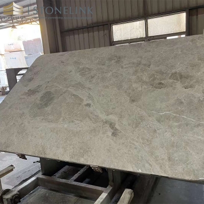 White Crystal beige quartzite countertops